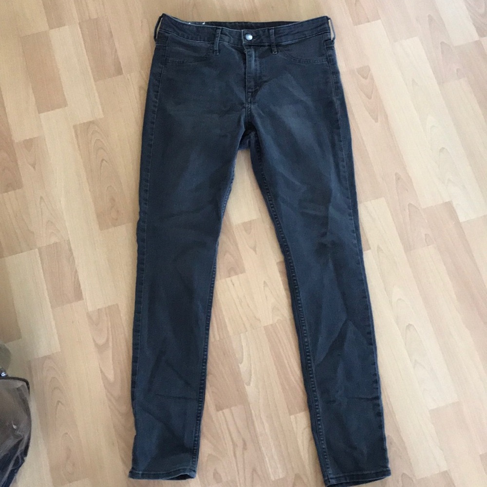 Black skinny jeans